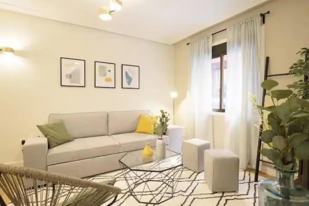 Guestready - Un Moderno Apartamento A Un Paso De La Plaza Mayor Madrid Exterior photo
